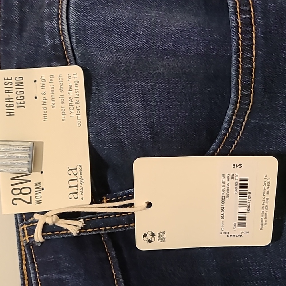 Distressed high Rise jegging - Picture 2 of 6